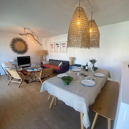 Avec Piscine, Wifi Et Jardin Au Coeur Des Abatilles, Proche Et Commerces - Fr-1-374-202